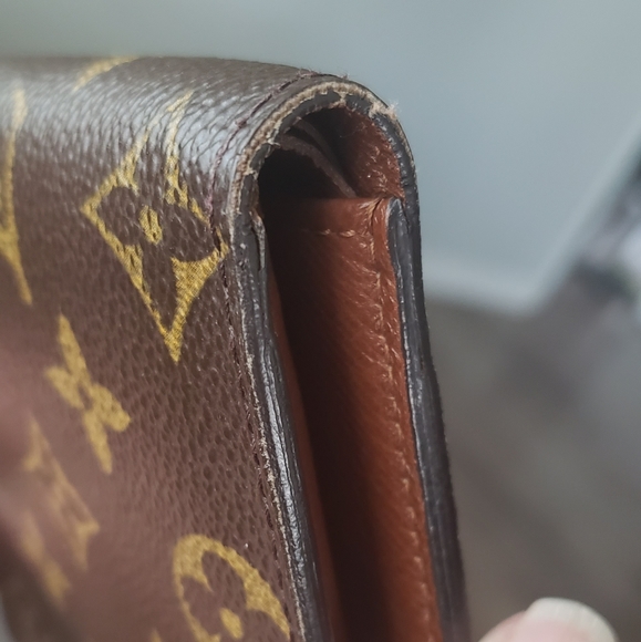 Louis Vuitton Monogram Marco Bifold Wallet - Picture 8 of 17